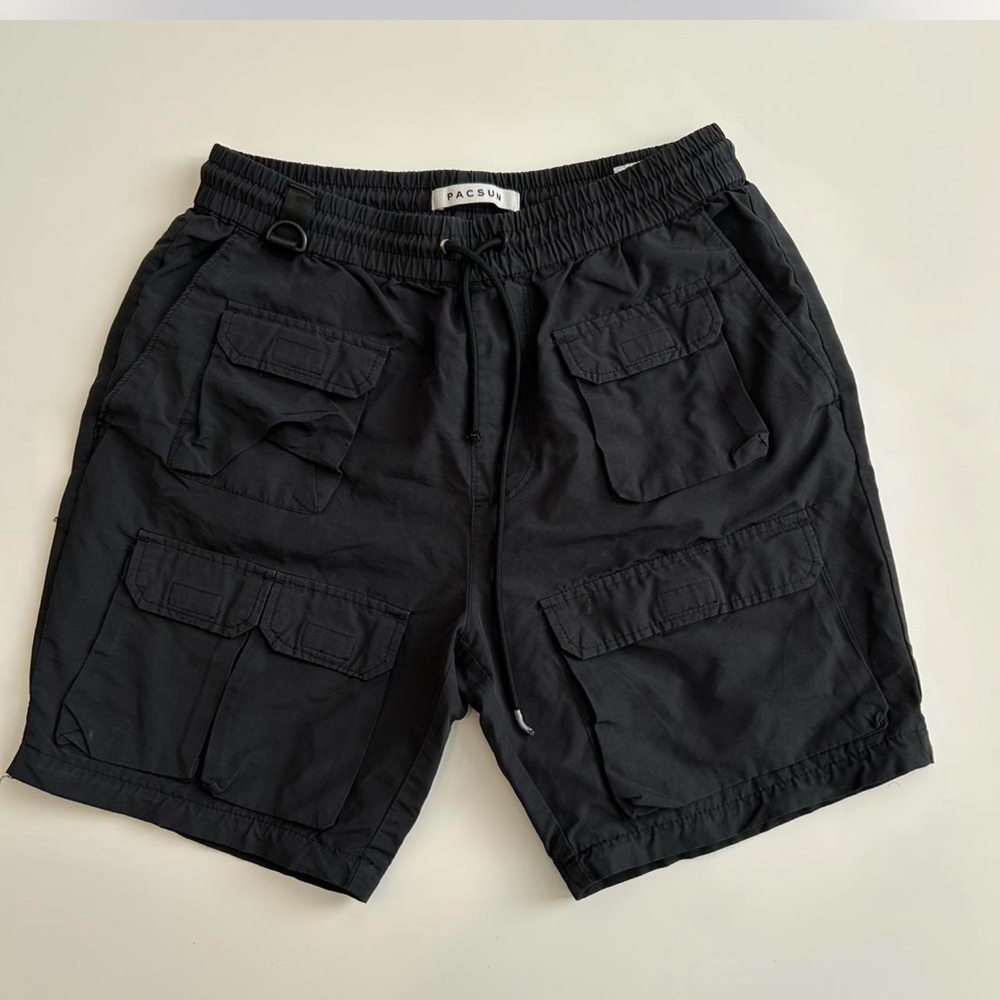 PacSun Black Cargo Shorts with Elastic Waistband